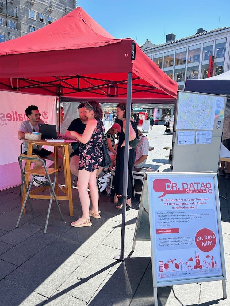 Stand von Dr. Data beim Jubiläumsfest 60 Jahre Halle Neustadt
